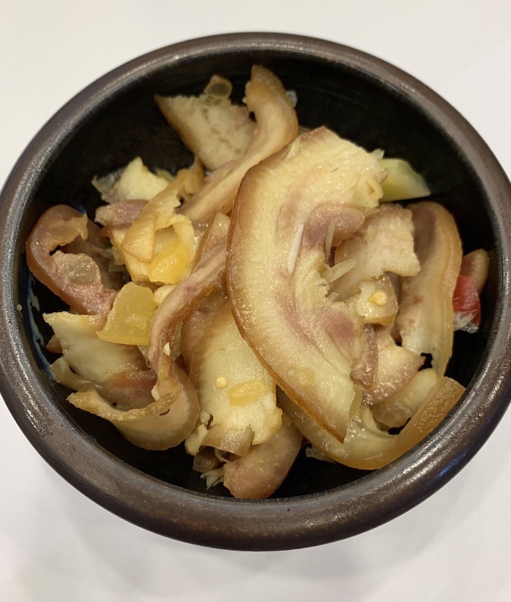 精緻小菜：豬耳朵