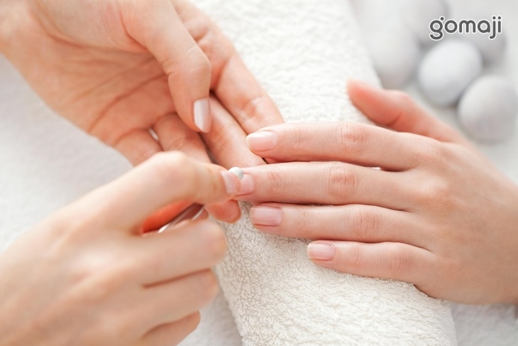 A.可甜可鹹無可抗拒｜手部凝膠上色：單色/跳色/貓眼 任選一+輕保養