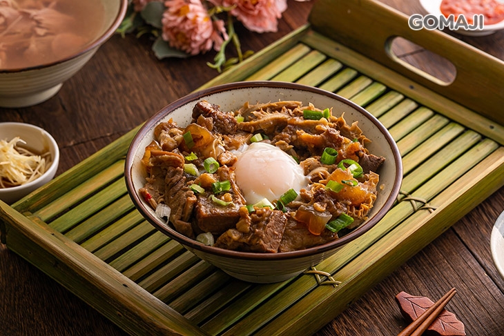 頂級牛肉飯