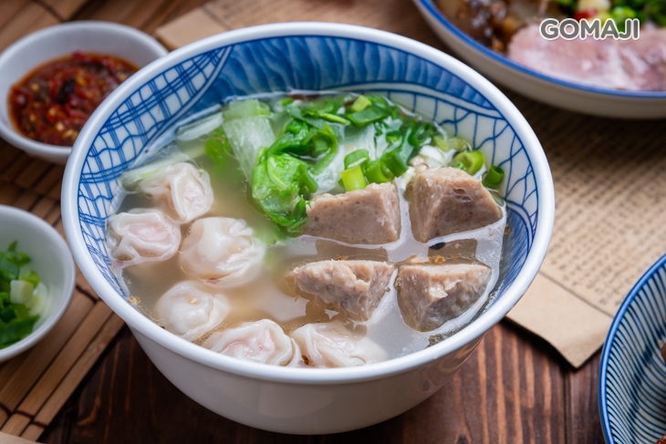 餛飩貢丸湯