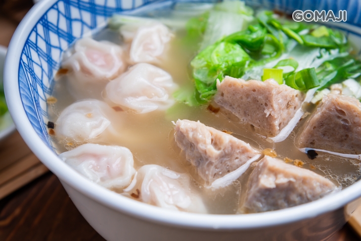 餛飩貢丸湯