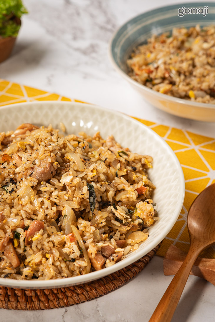 泰香雞腿蛋炒飯