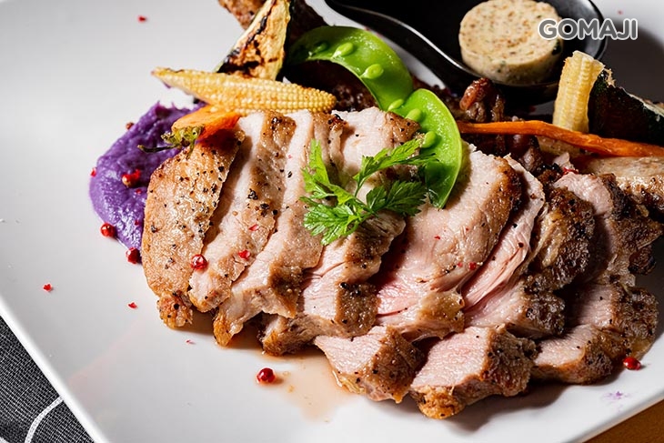 戰斧豬排佐堅果奶油