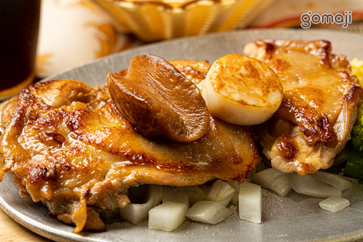 台灣雞腿排(18oz)+干貝鮑魚一份