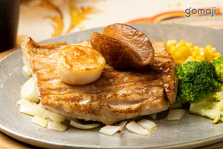 荷蘭松阪豬(14oz)+干貝鮑魚一份