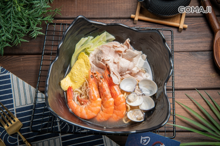 豚肉海鮮撈