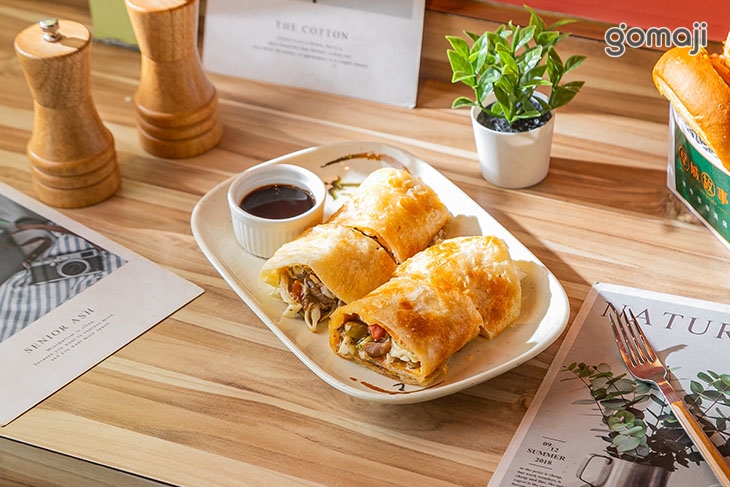 黑椒牛柳脆皮蛋餅