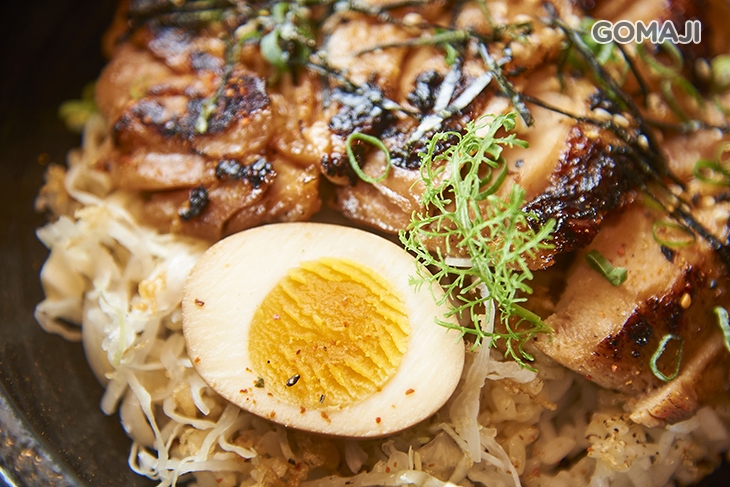 和風照燒舒菲嫩煎雞腿丼飯(主餐皆附溏心蛋、黃金泡菜)