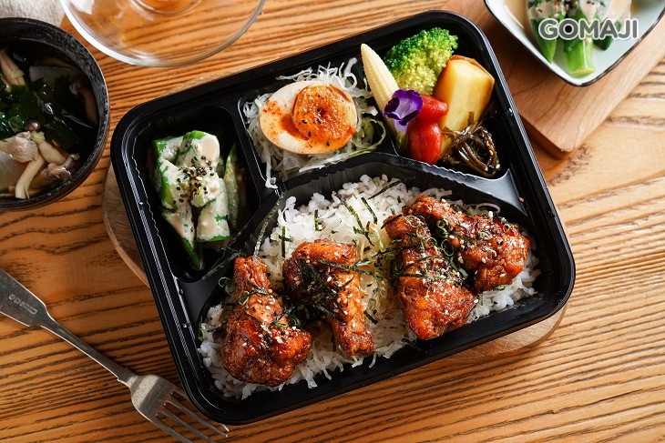 炭烤雞翅腿丼飯