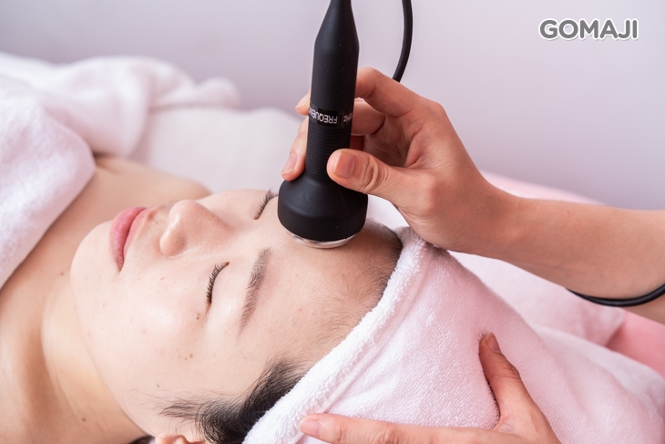 保濕鎮定柔敏精華導入