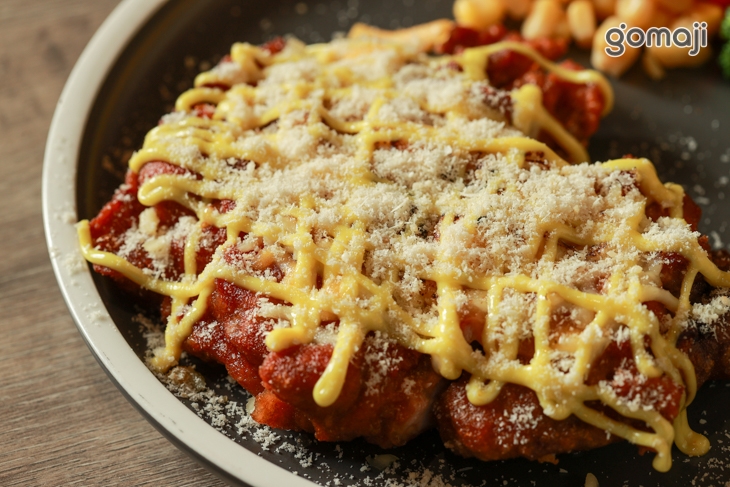 重磅起司腿排歐姆蛋咖哩飯