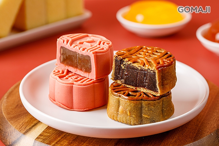 棗泥白木耳月餅+豔荔覆盆玫瑰月餅