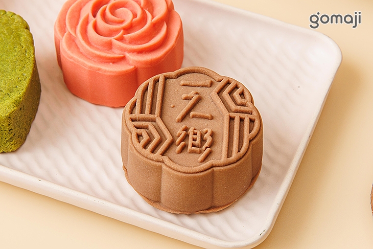 拿鐵咖啡桃山月餅+紫薯紅豆桃山月餅+甜心鳳梨酥+綠茶鳳梨酥