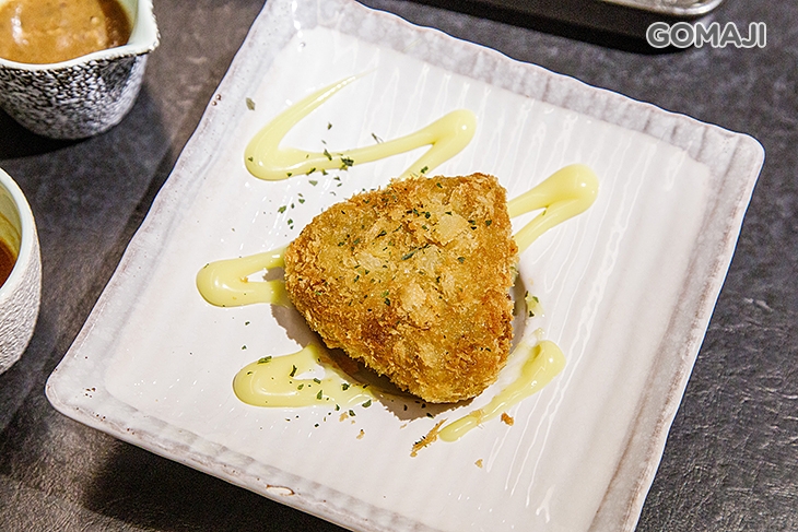 照燒雞肉炸飯糰 