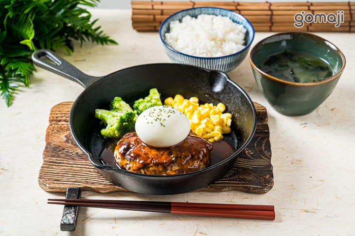 半熟蛋漢堡排定食