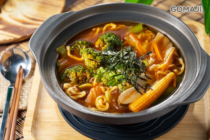 田園番茄鮮蔬鍋燒意麵