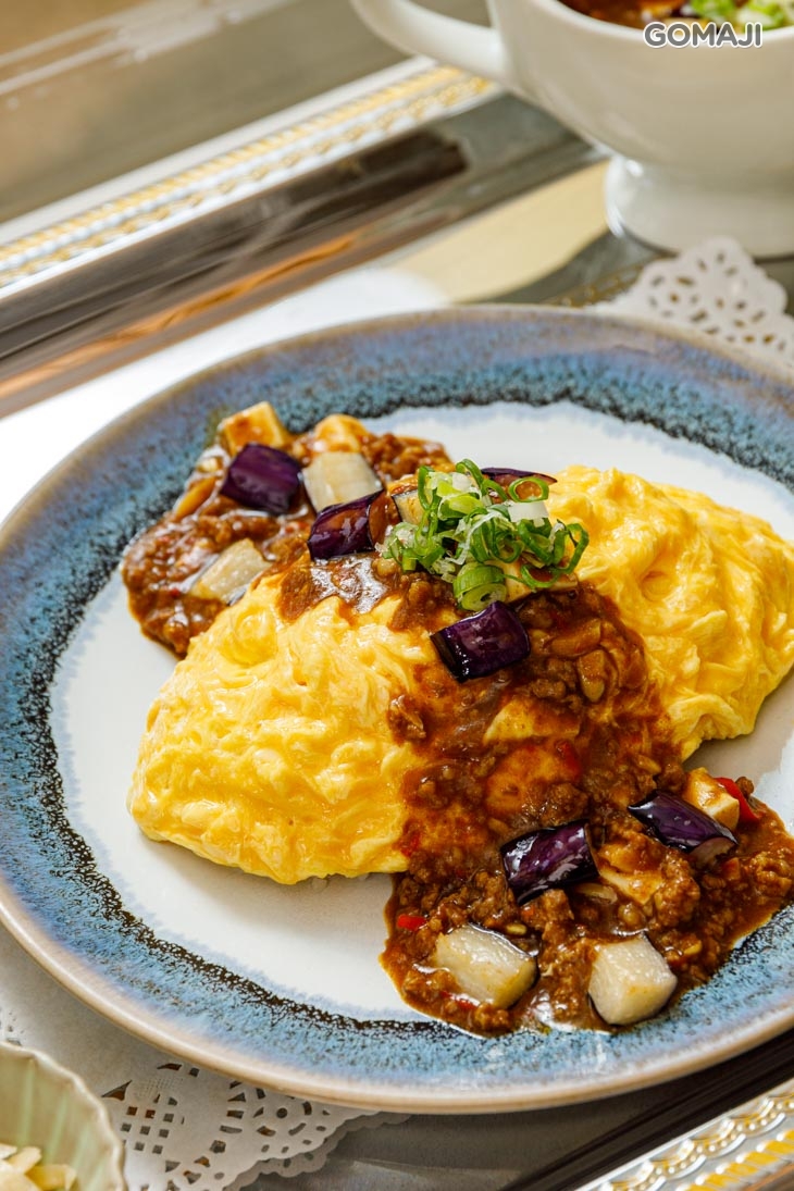 麻婆咖哩蛋包飯