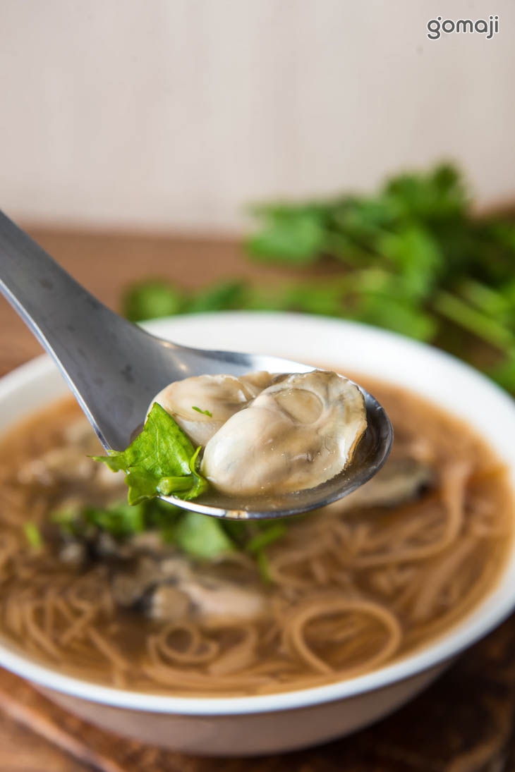 蚵仔麵線