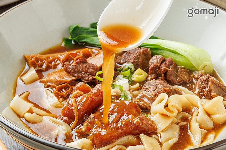 下山紅燒牛三寶(寬扁麵)