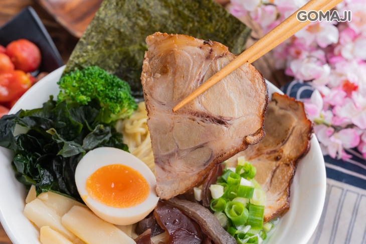 香濃豚骨白拉麵