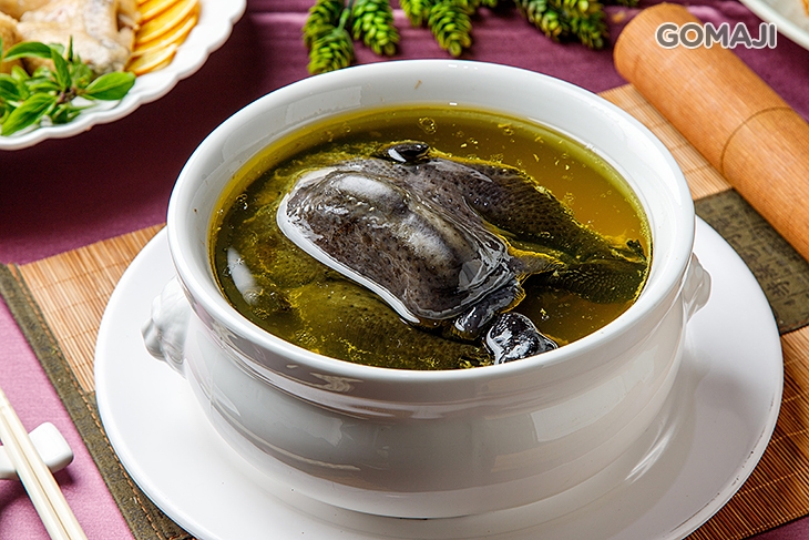 蟲草蕈菇砂鍋雞一鍋 