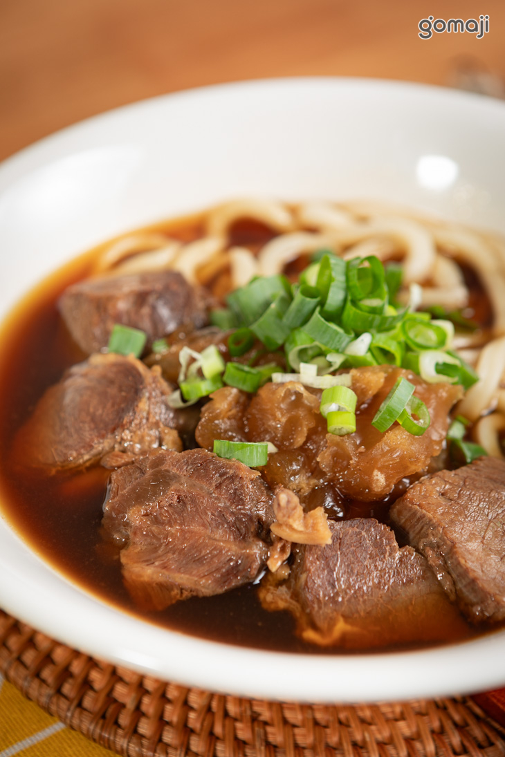 牛肉麵<