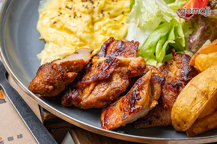 匈牙利雞肉早午餐盤