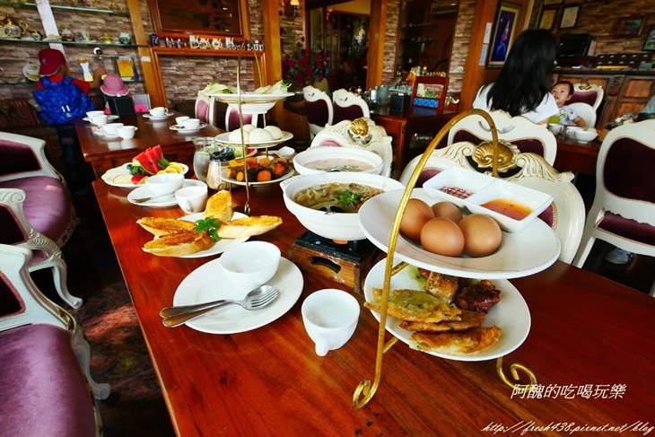 英式早餐8客 & 手沖咖啡