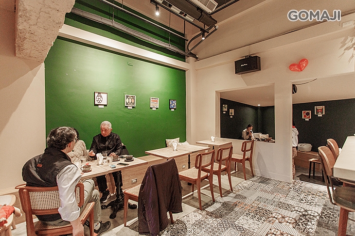 寓曰Cafe Bar Restaurant