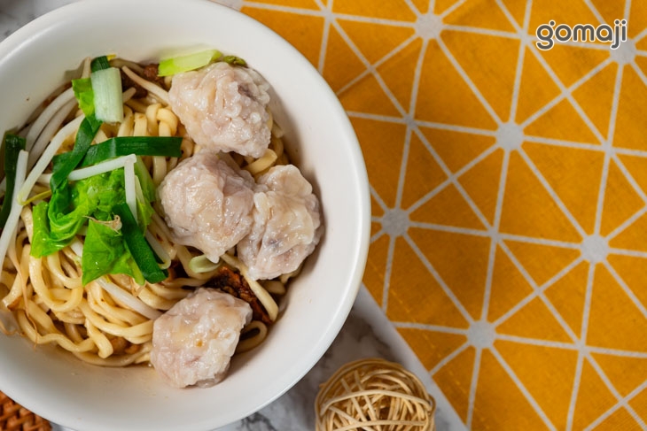 餛飩麻醬乾麵