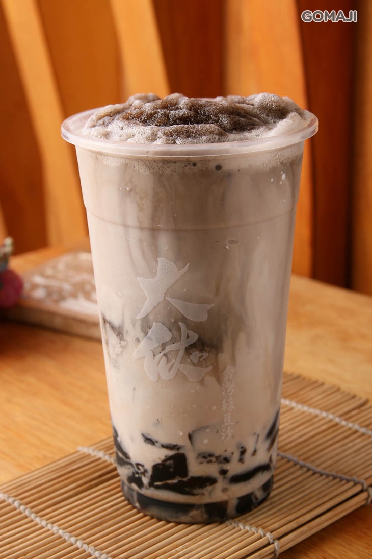 動感仙草沙牛奶
