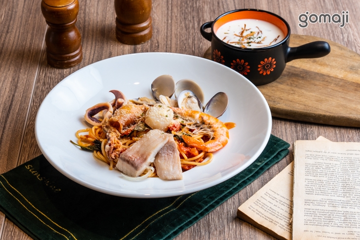 羅勒番茄海鮮麵