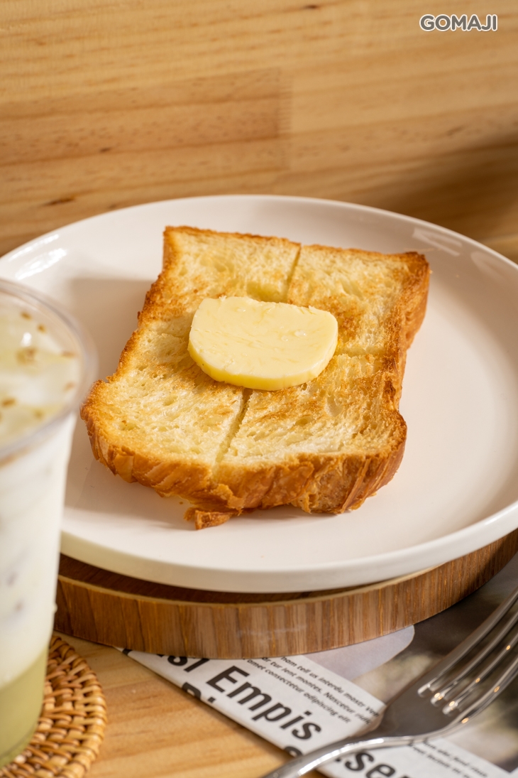 鹽味奶油厚吐司