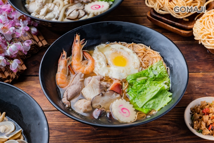 什錦總匯雞絲麵