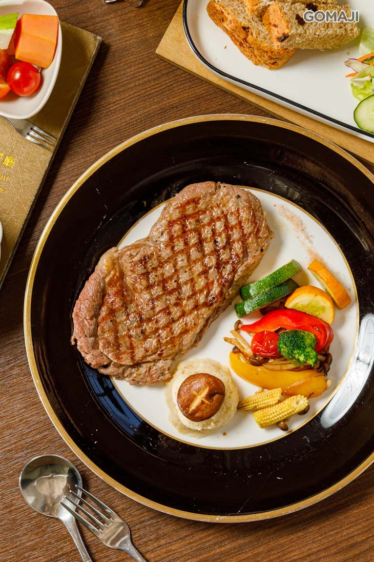 濕式熟成頂級肋眼牛排