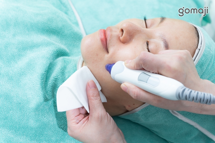 注入氫水清潔毛孔