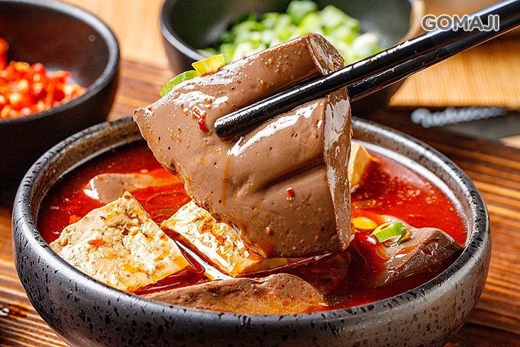 麻辣鴨血豆腐 