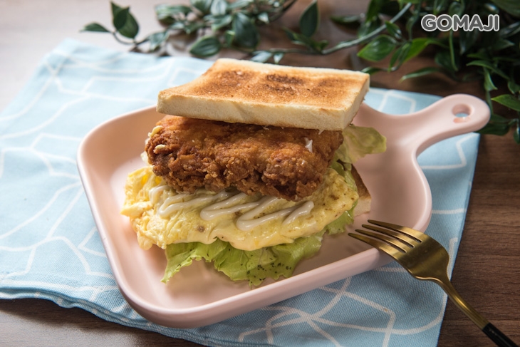 咔啦炸雞蛋吐司