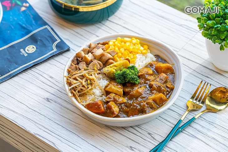 菇菇雞咖哩飯