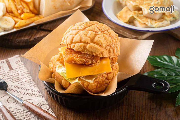 鱈魚塔塔起司堡