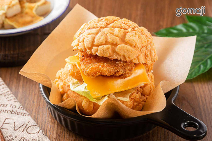 鱈魚塔塔起司堡