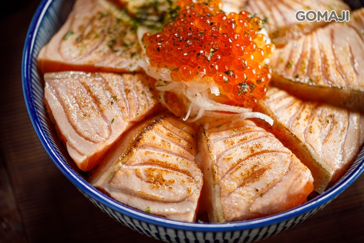 炙燒鮭魚親子