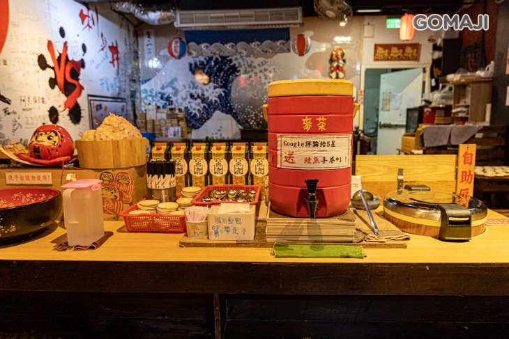 丼賞和食焼き物vs刺身丼丼專門店