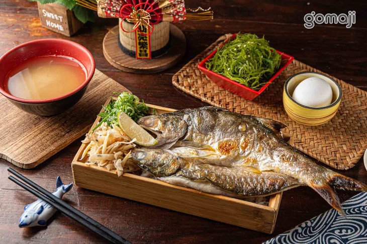 午仔魚丼 