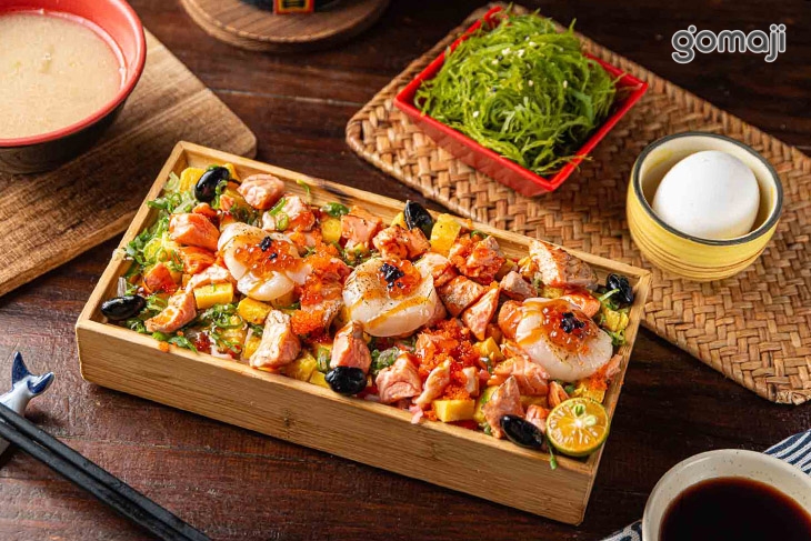 炙鮭魚干貝散壽司寶盒