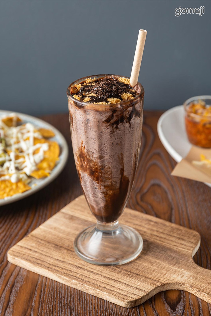 巧克力奶昔