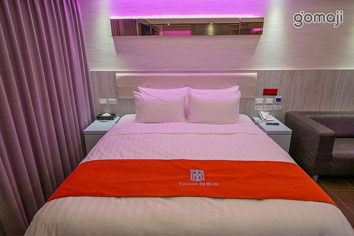 豪華雙人車庫房