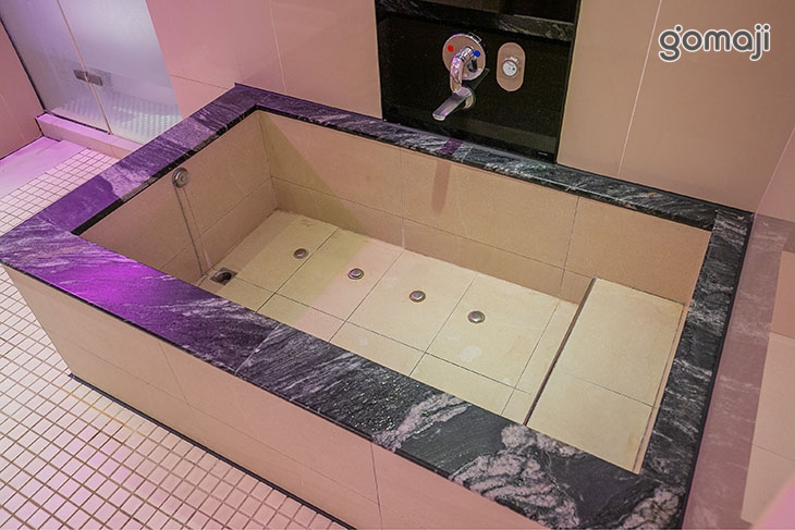 豪華雙人車庫房