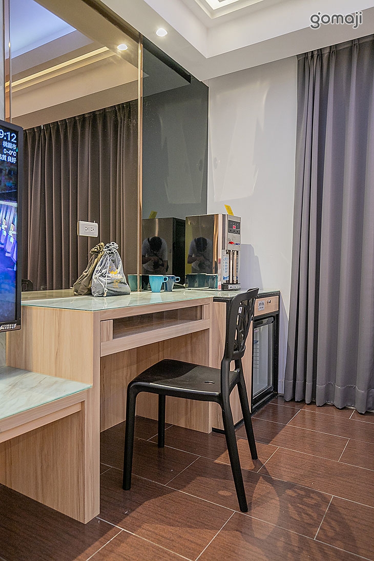 豪華雙人車庫房