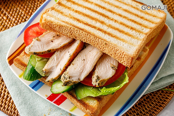 磚壓帕里尼吐司(烤雞)